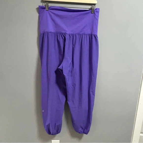 Lululemon Om Pant - Picture 2 of 5